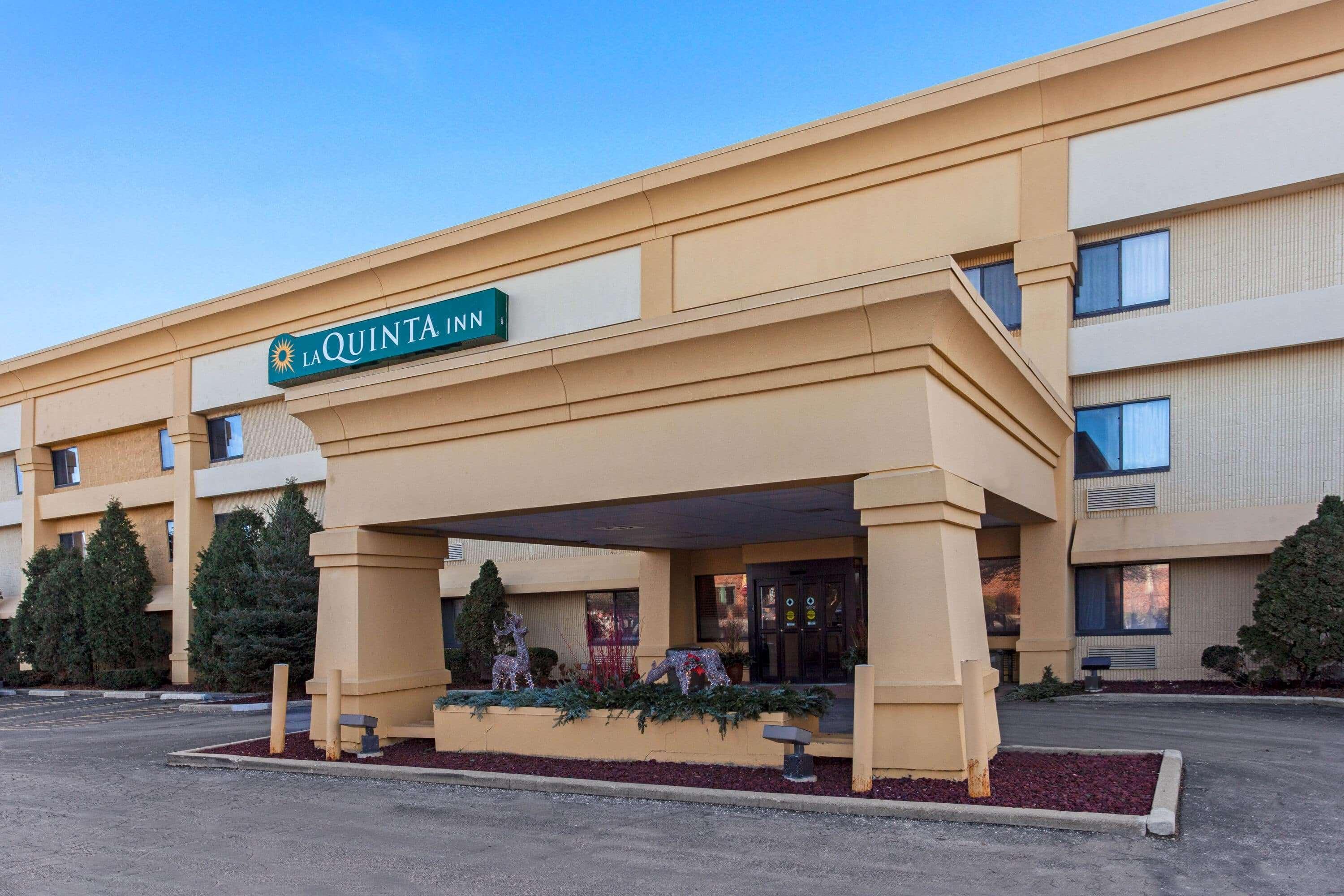La Quinta Inn By Wyndham Milwaukee Airport / Oak Creek Exterior photo